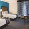 Отель La Quinta Inn & Suites by Wyndham Orlando UCF, фото 19
