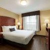 Отель Days Inn & Suites by Wyndham Sherwood Park Edmonton, фото 14