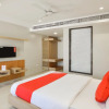 Отель Season Choice By OYO Rooms, фото 19