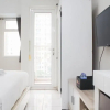 Отель Comfort and Simply Studio at Springlake Summarecon Bekasi Apartment, фото 9