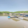 Отель Waterfront Lake Ozark Pad: Fishing/boat Dock!, фото 15