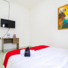 Отель RedDoorz near Universitas Pamulang, фото 9