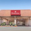 Отель Ramada by Wyndham Fresno North во Фресне