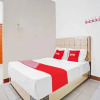 Отель Oyo 90648 Kusnan Guest House Syariah, фото 6