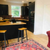 Отель Inviting 5-bed House in Eastbourne, фото 17