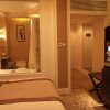 Отель Qingdao Seaview Garden Hotel, фото 2