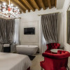 Отель San Maurizio Luxury Suites, фото 2