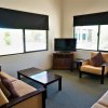 Отель Ningaloo Breeze Villa 3 - 3 Bedroom Fully Self-Contained Holiday Accommodation, фото 15