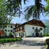 Отель Antico Fienile Agritur в Mezzocorona