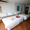 Отель Beachfront Hotel Cha Am, фото 3