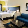 Отель Holiday Inn Express and Suites Newton, an IHG Hotel, фото 11
