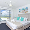 Отель Sentosa at Tugun Beachfront Holiday Home, фото 21