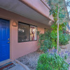 Отель Santa Fe Bungalow ~ 2 Mi to Downtown!, фото 1
