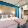 Отель City Nest Modern & Cozy Suites, фото 17