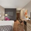 Отель La Quinta Inn & Suites by Wyndham Lackawanna, фото 9
