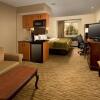 Отель Comfort Inn & Suites Airport, фото 10