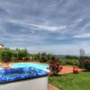 Отель Spacious Villa in Monte San Savino with Swimming Pool, фото 35