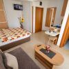 Отель Apartments Ivanovic - Studio With Balcony, фото 11