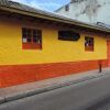 Отель Hostal Aventureros de la Candelaria - Hostel в Боготе