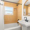 Отель Zen Oro A Golden Retreat w Spa Private Yard, фото 10