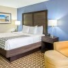 Отель La Quinta Inn & Suites by Wyndham Denison - N. Lake Texoma в Денисоне