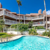 Отель Coastal Retreat - 2 Br condo, фото 1