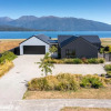 Отель Lake House - Te Anau Holiday Home, фото 11
