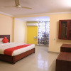 Отель OYO 15140 Hotel Priya Residency, фото 7