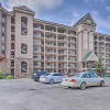 Отель Gatlinburg Condo ~ 2 Mi to Smoky Mountains!, фото 1