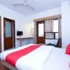 Отель Oyo 10606 Hotel Shriradha Civic Centre, фото 3