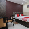 Отель V2v by OYO Rooms, фото 9