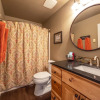 Отель Devon Court 2 Bedroom Home by RedAwning, фото 10