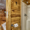 Отель Ern857 - A Dream Come True - Great Location! Close To All The Action! 3 Bedroom Cabin by RedAwning, фото 5