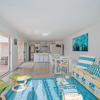Отель Rose's Beach Pad - Matarangi Holiday Home, фото 17