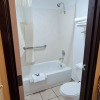 Отель Oakridge Inn & Suites, фото 9