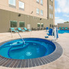 Отель La Quinta Inn & Suites by Wyndham McAllen La Plaza Mall, фото 31