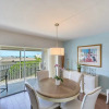 Отель Sanibel Siesta on the Beach Unit 212 2 Bedrooms 2 Bathrooms Condo, фото 9