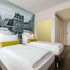 Отель Super 8 by Wyndham Hamburg Mitte, фото 4