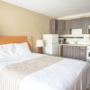 Отель Okanagan Royal Park Inn by Elevate Rooms, фото 22
