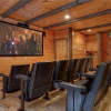 Отель Pine Tree Lodge - Eight Bedroom Cabin, фото 11
