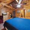 Отель A Dream Come True 2 Bedroom Cabin by RedAwning, фото 12
