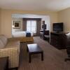Отель Holiday Inn Express and Suites Moultrie, an IHG Hotel, фото 4
