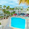 Отель Grand Shores West, фото 1