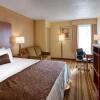 Отель Best Western Plus Richmond Airport Hotel, фото 30