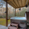 Отель Secluded Springs by Escape to Blue Ridge, фото 15