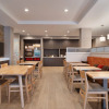 Отель TownePlace Suites by Marriott Logan, фото 12