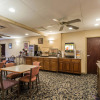 Отель Comfort Suites East / I-44, фото 9