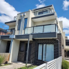 Отель Rosie Townhouse at Gordon - Prime Location, фото 15