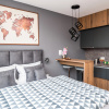 Отель Modern and Bright Duplex - Main Street, фото 1