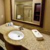 Отель Hampton Inn & Suites Staten Island, фото 10